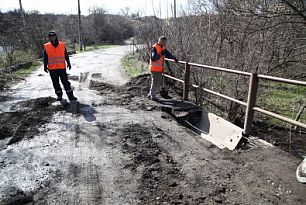 У Кривому Розі розпочали поточні ремонти мостів