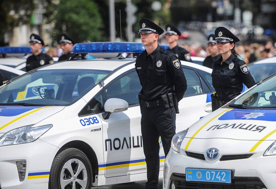 Сегодня в Украине официально началось создание Национальной полиции