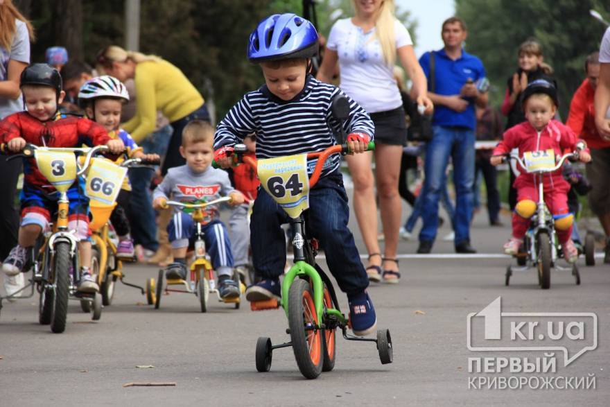В Кривом Роге соревновались маленькие велосипедисты