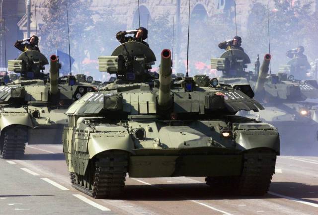 До конца 2015 года украинских военных серьезно вооружат
