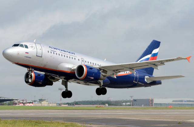 Правительство запретило российским авиакомпаниям летать в Украину