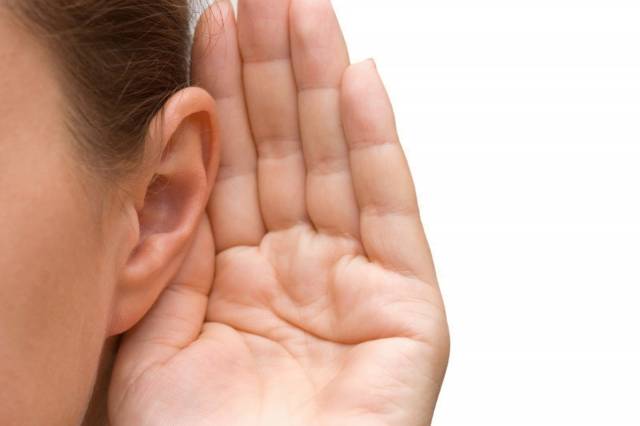 «Ты слышишь миллионы ненужных звуков»: В Кривом Роге прошел фестиваль для глухих (СЮЖЕТ)