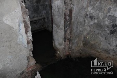 Свидетели событий: Вода в доме по проспекту Гагарина стоит уже несколько месяцев