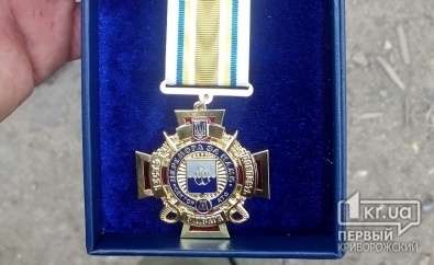 Бойцов 17ОТБр наградили медалями «За оборону Мариуполя»