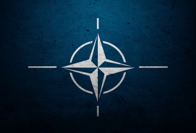Россия продолжает поддерживать боевиков на востоке Украины современной техникой, - генсек НАТО
