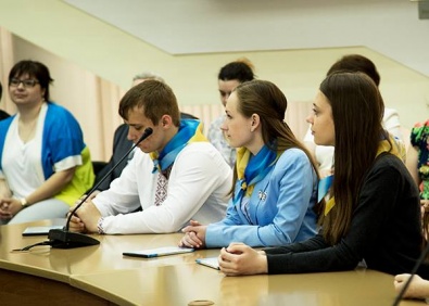 Криворізьку школярку нагородили на Всеукраїнському конкурсі Малої академії наук
