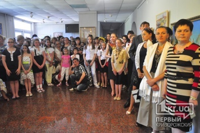 В Кривом Роге открылась выставка победителей городского фестиваля творчества «Весна Руданы»