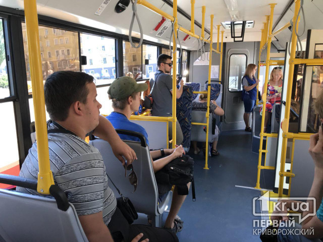 Из-за жалобы криворожского транспортного активиста кондукторку троллейбуса лишат премии