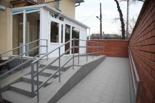 Для жителей криворожского поселка Мотроновка открыли новую амбулаторию