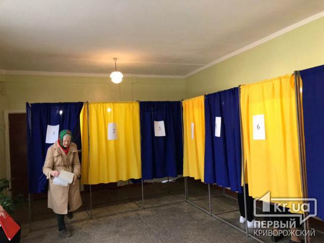 Каждый второй криворожанин пришел на выборы Президента Украины, - явка избирателей на 15:00