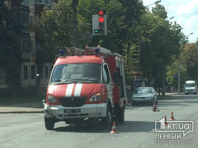 В Кривом Роге машина спасателей попала в ДТП