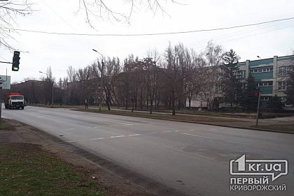 Криворожане просят чиновников оборудовать пешеходный переход у школы, возле которой случилось ДТП