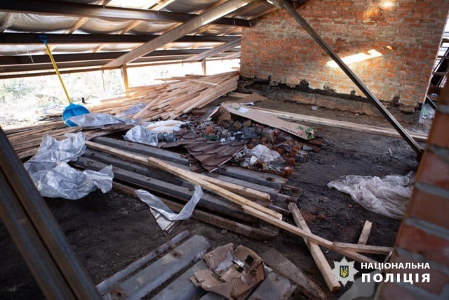 Предпринимателя, ремонтирующего крышу в детском тубдиспансере, подозревают в растрате 1,6 миллионов гривен