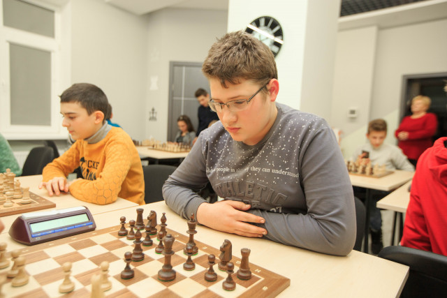 В Покровском районе новый шахматный клуб приглашает профессионалов и любителей на бесплатные занятия