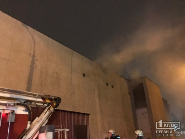 Во время пожара в здании бывшего «Современника» в Кривом Роге никто не пострадал