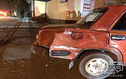 ДТП в Кривом Роге: столкнулись ВАЗ и BMW