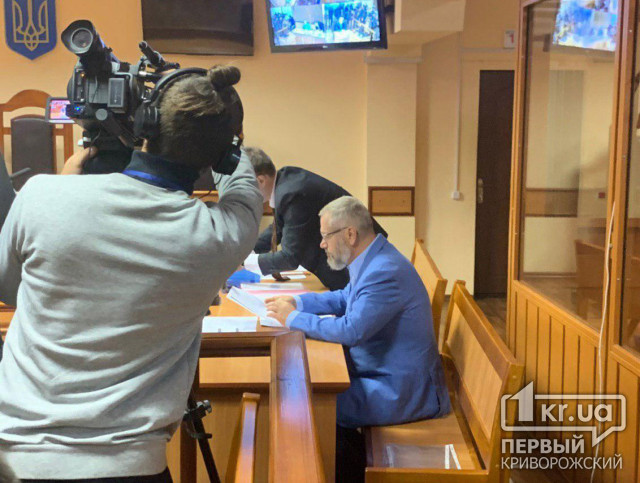 Апелляционный суд Днепра оставил без изменения меру пресечения криворожскому экс-нардепу Александру Вилкулу