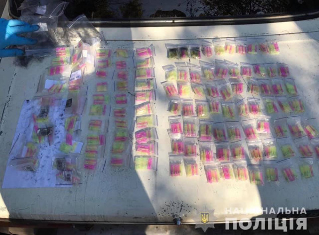 У криворожанина, торговавшего метом из ВАЗа, изъяли наркотиков на 220 000 гривен