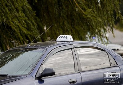 Криворожского таксиста, которого чуть не зарезал пассажир, допросили в суде
