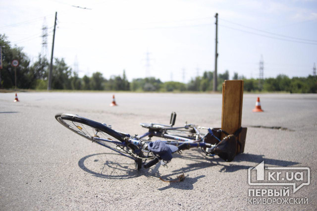 В Кривом Роге водитель маршрутки сбил велосипедиста