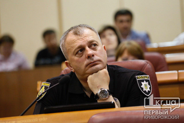 Начальник горотдела полиции Кривого Рога предложил жителям спального района пообщаться