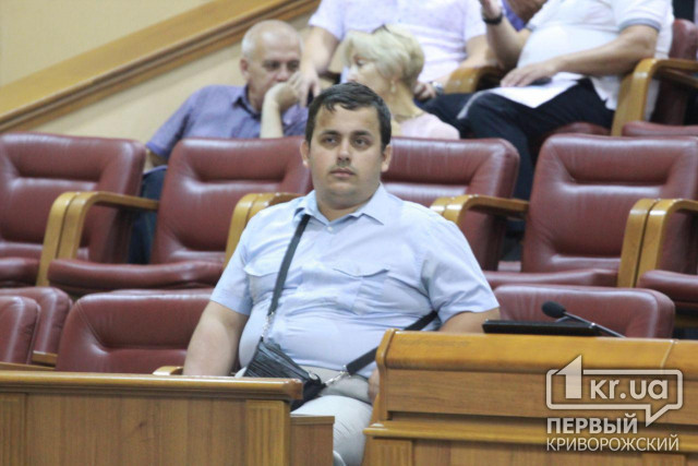 Депутаты горсовета не рассмотрели петицию криворожского транспортного активиста