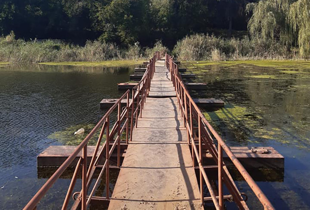 В Кривом Роге отремонтировали понтонный мост, который был затоплен