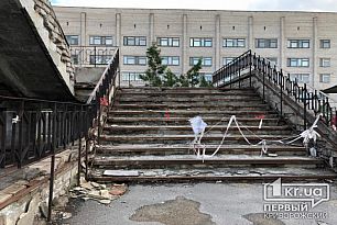 Криворожане несколько месяцев не могут воспользоваться эстакадой в тысячке из-за запланированного ремонта