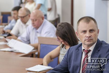 В присутствии нового начальника криворожской СБУ и без мэра обсудили борьбу со стихийной торговлей