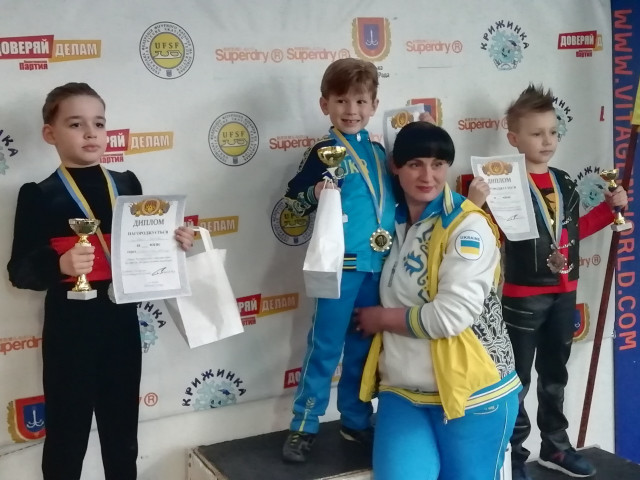 Криворожские фигуристы заняли призовые места на состязаниях в Одессе