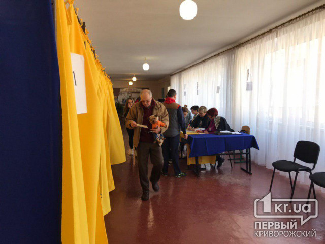 Явка избирателей во всех криворожских ОИК превысила 50% по состоянию на 15:00