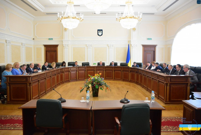 Высшая рада правосудия Украины просит привлечь криворожского адвоката к дисциплинарной ответственности