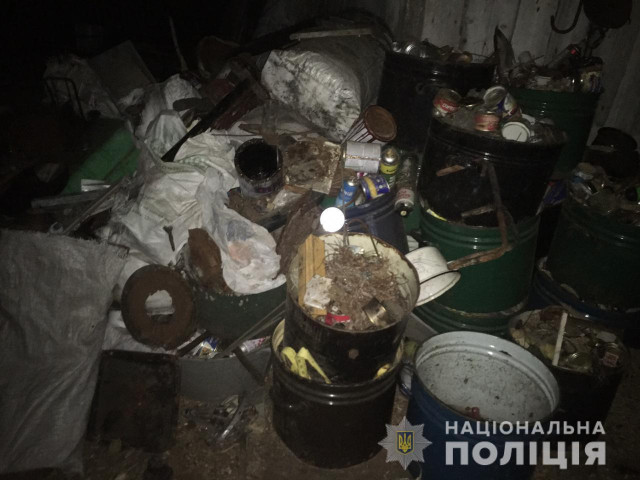 В селе под Кривым Рогом правоохранители прекратили работу незаконного пункта приема металлолома