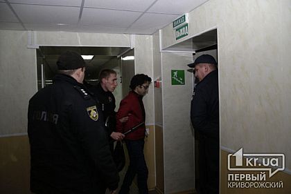 Часть обвинительного акта зачитали супругам, обвиняемым в съемках порно с малолетней дочерью в Кривом Роге