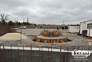 Чому у Кривому Розі досі не оголосили конкурс на пам`ятник у секторі, де обіцяли збудувати меморіал