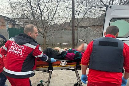 Из-за очередного вражеского обстрела Никопольщины ранены две женщины 61 и 72 лет