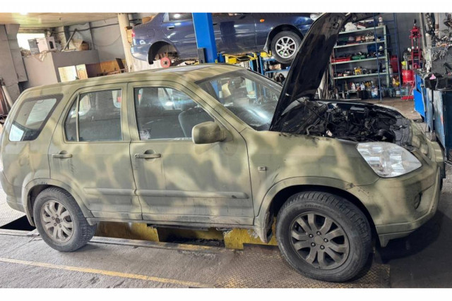 Криворіжців просять допомогти зібрати кошти на ремонт бойового авто для захисників