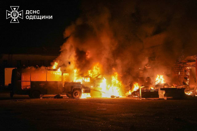 В Одесі через ворожу атаку дронів загинула людина В Одесі через ворожу атаку дронів загинула людина