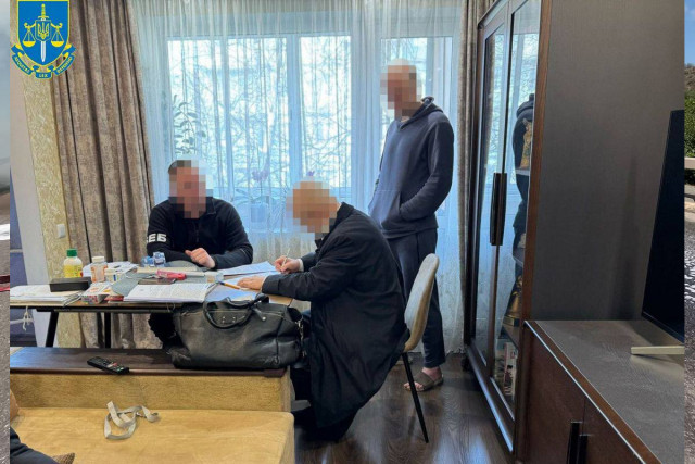 На Дніпропетровщині директор підприємства розтратив 4,4 мільйона на квадроциклах для військових На Дніпропетровщині директор підприємства розтратив 4,4 мільйона на квадроциклах для військових