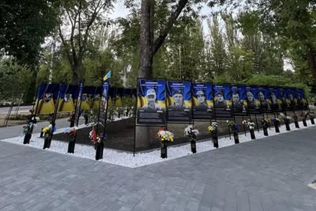 У Зеленодольську відкрили Алею Пам`яті загиблих захисників У Зеленодольську відкрили Алею Пам`яті загиблих захисників