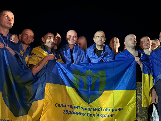 Із російського полону повернулися 5 захисників з Криворіжжя Із російського полону повернулися 5 захисників з Криворіжжя