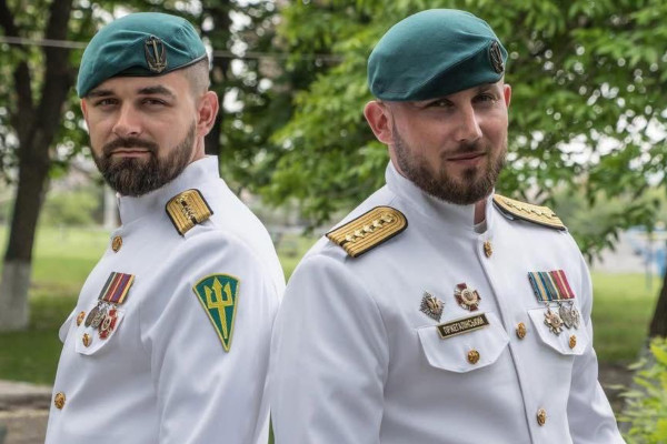 Богдан с побратимом Богдан с побратимом