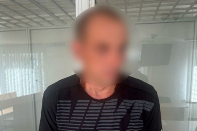 Житель Днепропетровщины избил знакомого и украл телефон: жертва в тяжелом состоянии Житель Днепропетровщины избил знакомого и украл телефон: жертва в тяжелом состоянии