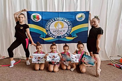 Криворожанки завоевали призовые медали соревнований по художественной гимнастике Криворожанки завоевали призовые медали соревнований по художественной гимнастике