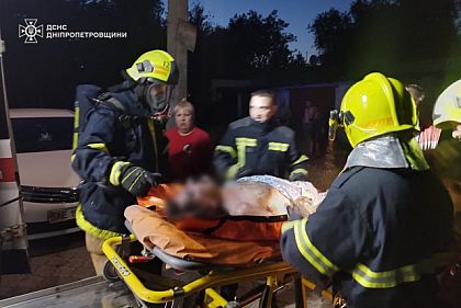 У Кривому Розі з палаючої квартири врятували чоловіка