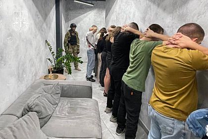 На Дніпропетровщині викрили шахрайський колл-центр