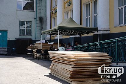 В Кривом Роге работают два штаба помощи пострадавшим от российской атаки