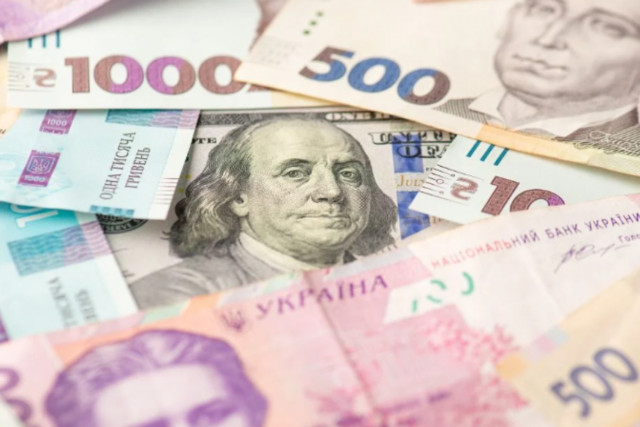 Доллар и евро растут: курс валют в Кривом Роге 1 декабря