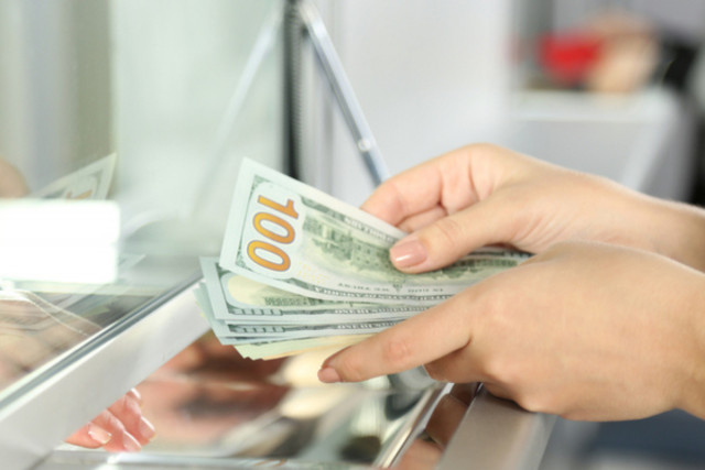 Доллар, евро и злотый дешевеют: курс валют в Кривом Роге 3 декабря