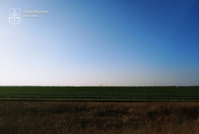 Громадам Днепропетровщины вернули земли, отобранные по поддельным решениям суда